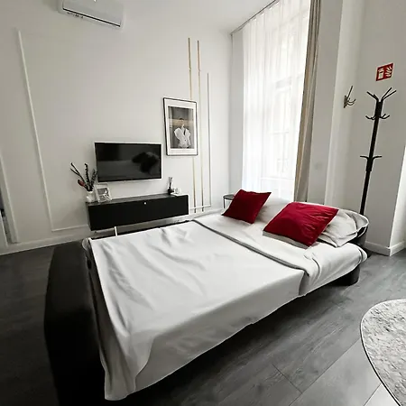 Apartment E39 Boutique Apartments, Location By Bqa *