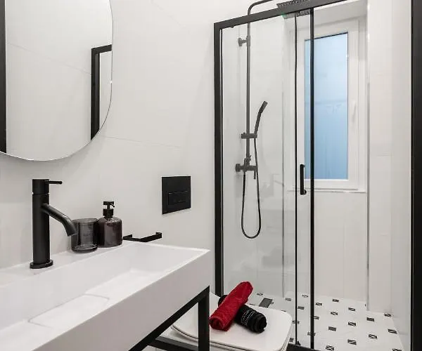 E39 Boutique Apartments, Location By Bqa *