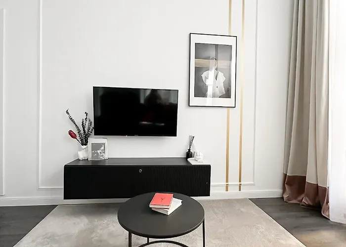 E39 Boutique Apartments, Location By Bqa